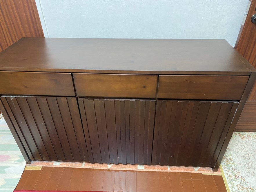 名古屋市瑞穂区H様の粗大ごみ処分でサイドボードの回収画像